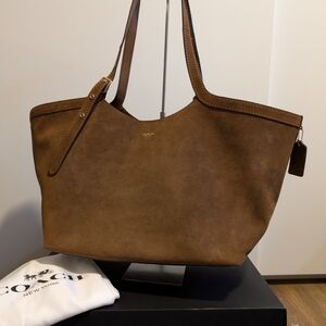NWT Coach Suede Warm Brown Gramercy Tote with dust bag